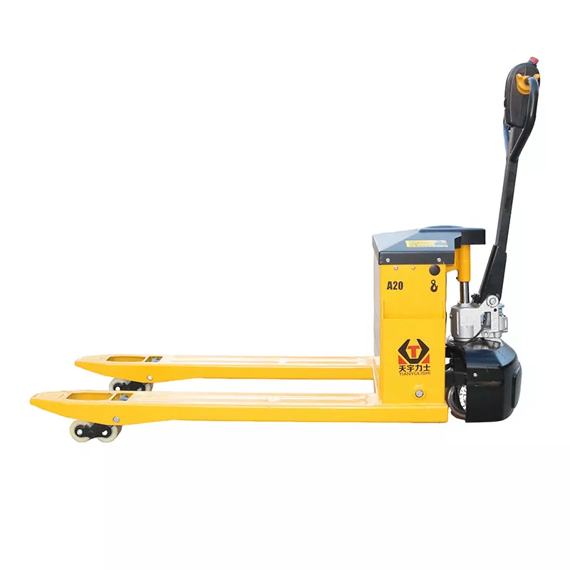 Quali precauzioni dovrebbero essere prese quando si carica un camion da pallet elettrico?